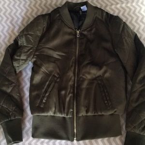 NWT H&M Divided olive satin bomber jacket sz 4